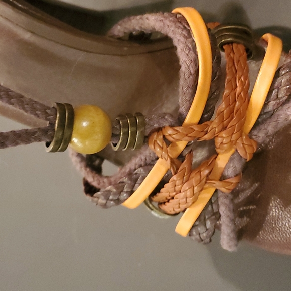 Aldo strappy heels - Picture 3 of 3